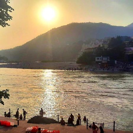 Готель Vedic Dham Ganga Рішикеш Екстер'єр фото