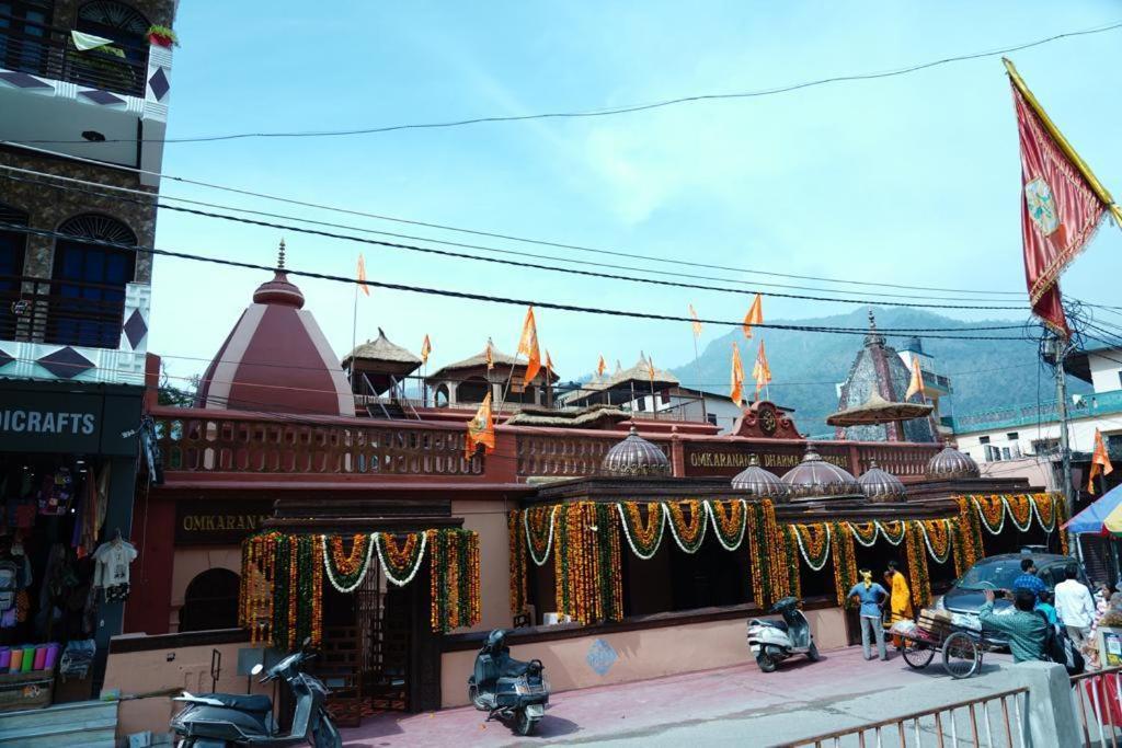 Готель Vedic Dham Ganga Рішикеш Екстер'єр фото